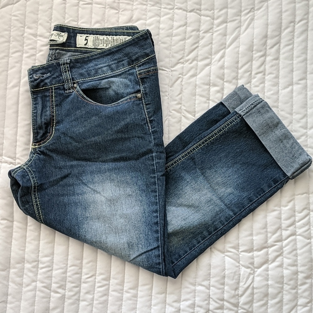 Capri pants